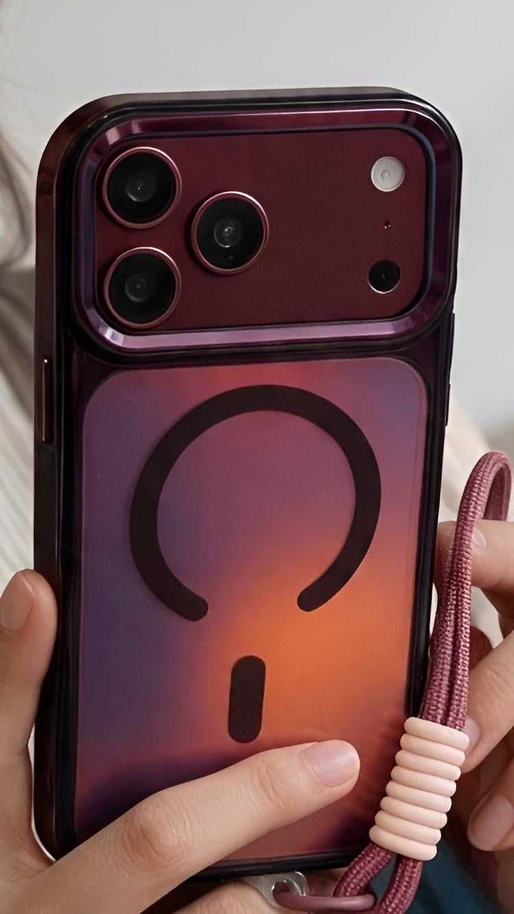 Wine Strap Tornasol Funda con acabado tornasol y botones metálicos para iPhone