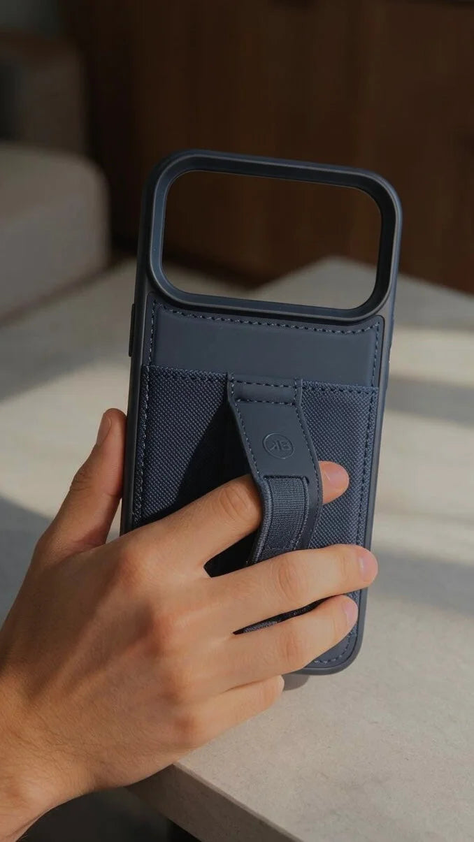 Blue TRAVELLER CASE – FUNDA PARA IPHONE CON PORTATARJETAS Y AGARRADERA