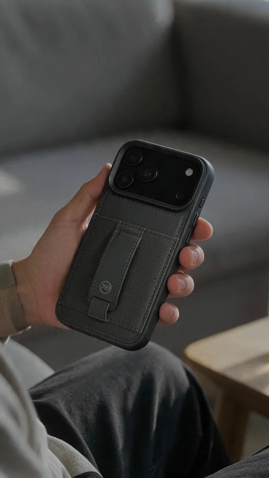 Grey TRAVELLER CASE – FUNDA PARA IPHONE CON PORTATARJETAS Y AGARRADERA